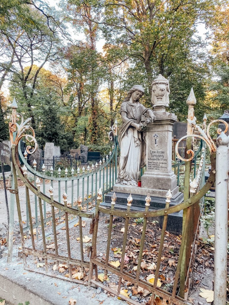 Байкове кладовище в Києві