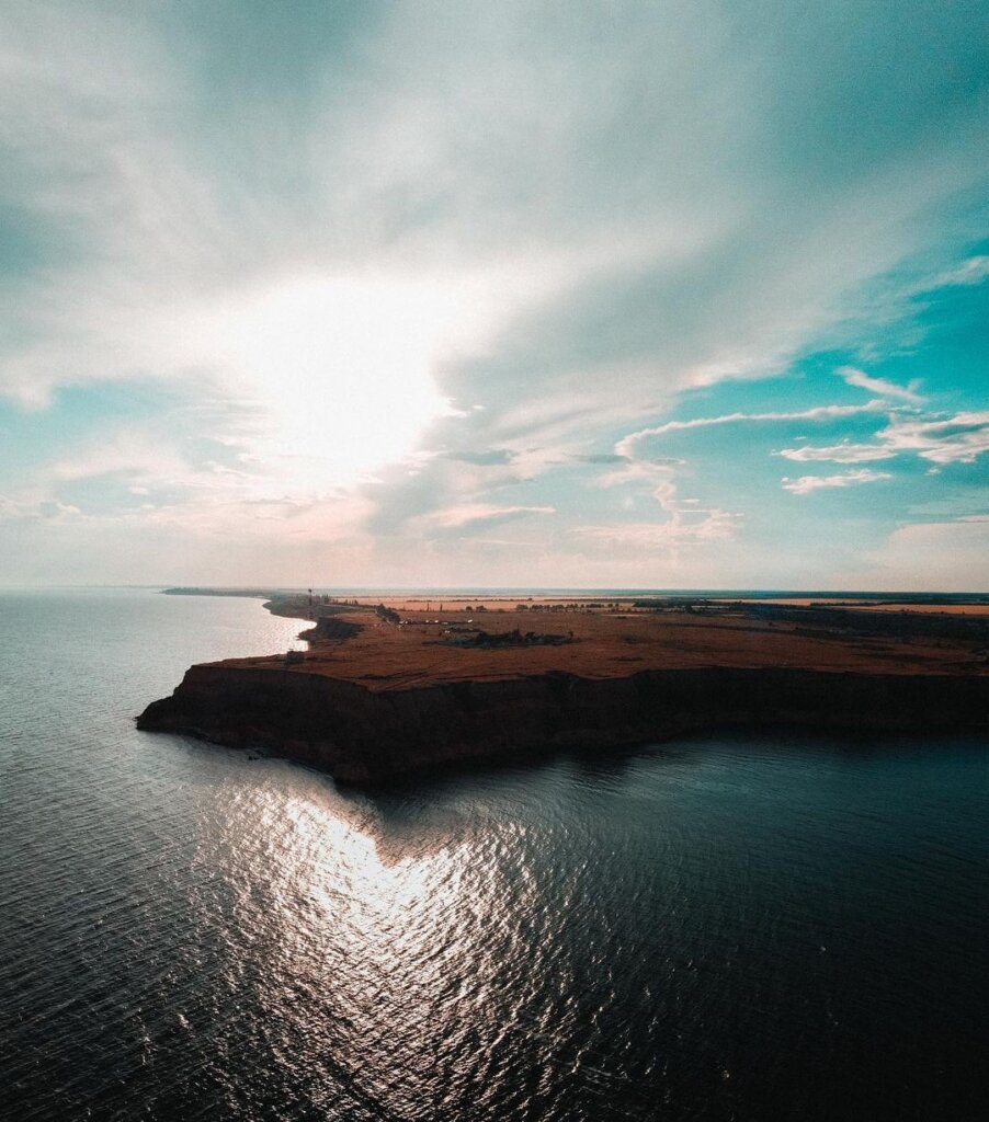 Мис Аджияск вид з моря.
