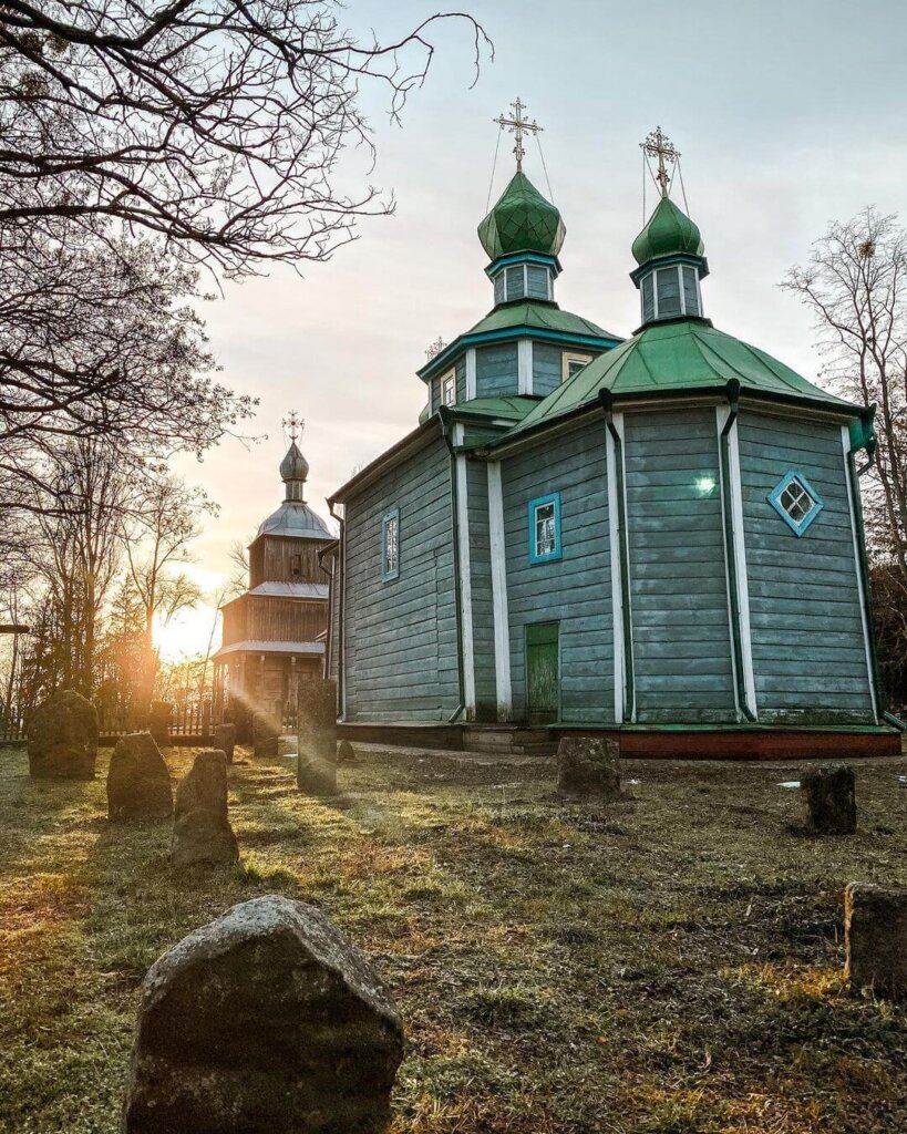 Музей народної архітектури та побуту Середньої Наддніпрянщини в Переяславі.