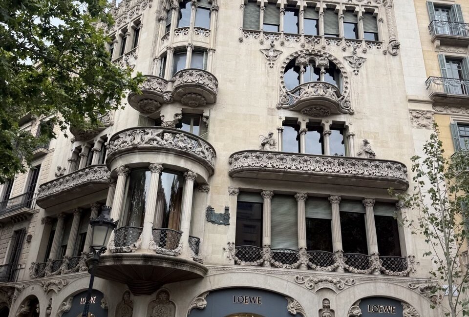 Casa Lleó Morera: «палаццо в мініатюрі» і найтрагічніша історія «Кварталу роздору»